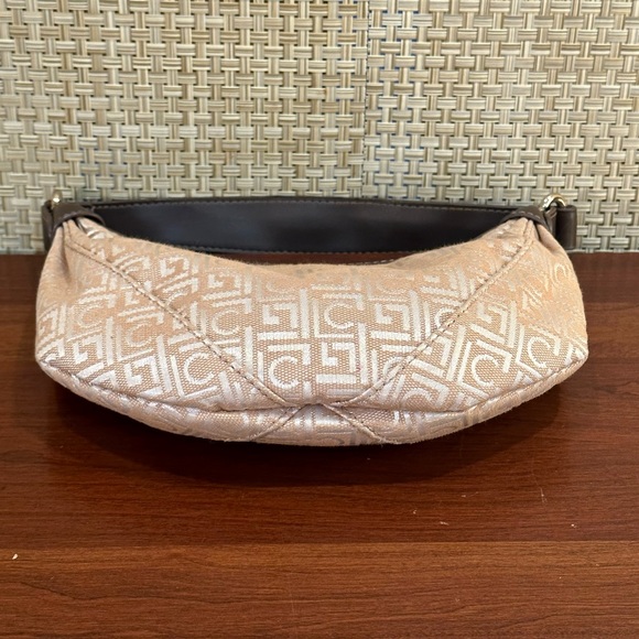 🌟HP🌟VTG 2000s Liz Claiborne Small Monogrammed Beige Fabric & Faux Leather Hobo - Picture 10 of 11